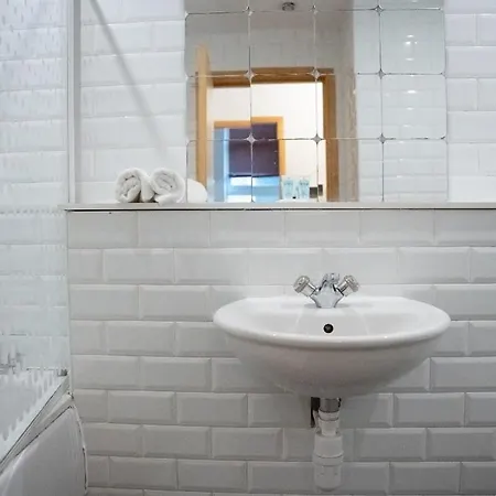 2 Bed Renfield St City Center Glasgow Exterior photo